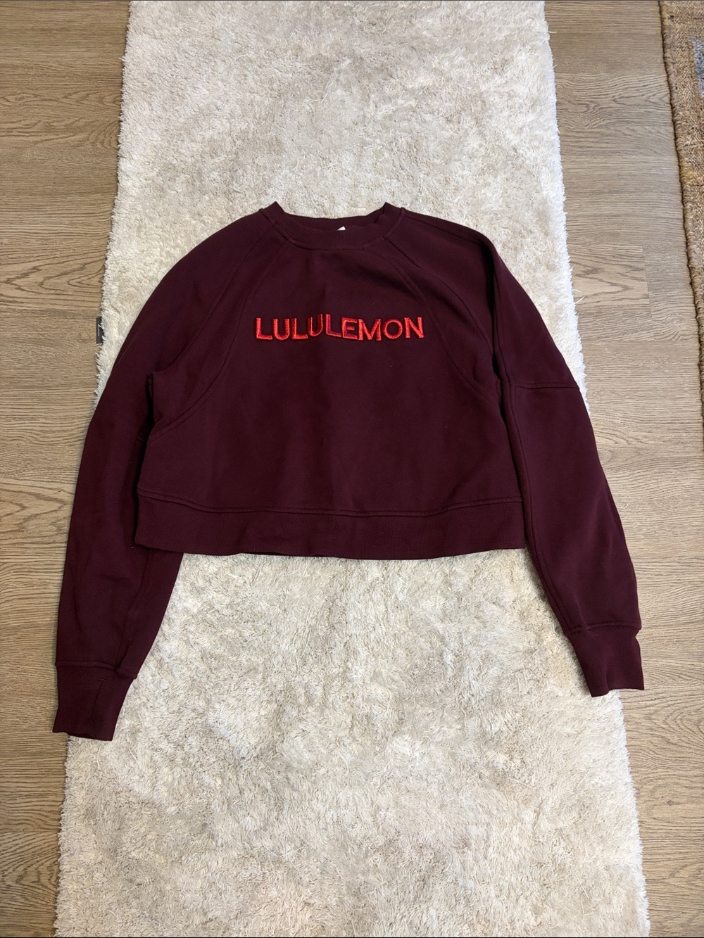 Lululemon burgundy cropped sweatshirt. Size XS/S